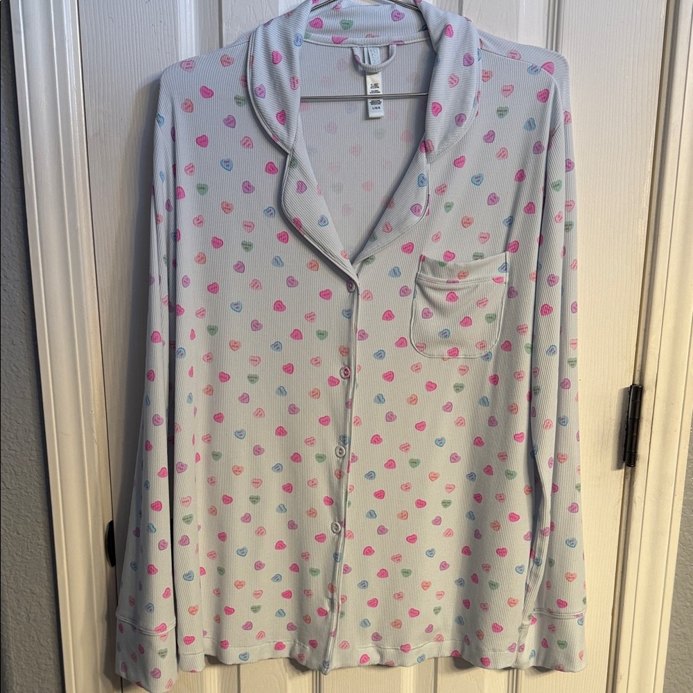 Skims valentine Light Blue Heart Print Pajama Top long sleeve top only. NWOT
